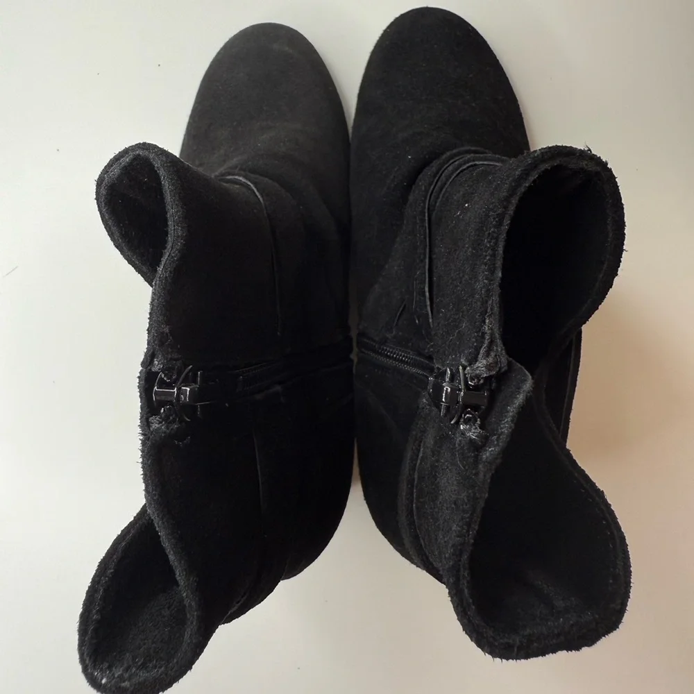 Anthropologie Matisse Harper Black Suede Leather Ankle Boots Women’s 7M Side Zip